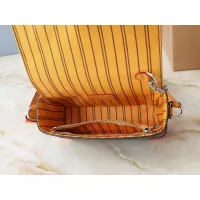 $56.00 USD Louis Vuitton AAA Quality Messenger Bags For Women #1275206