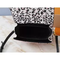 $60.00 USD Louis Vuitton AAA Quality Messenger Bags For Women #1276773