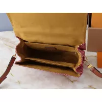 $64.00 USD Louis Vuitton AAA Quality Messenger Bags For Women #1276783