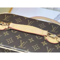 $72.00 USD Louis Vuitton AAA Quality Messenger Bags For Women #1277820