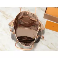 $64.00 USD Louis Vuitton AAA Quality Shoulder Bags For Women #1289318