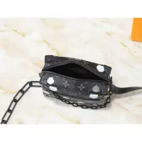 $64.00 USD Louis Vuitton AAA Quality Messenger Bags For Unisex #1289335