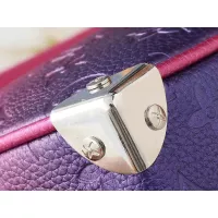 $64.00 USD Louis Vuitton AAA Quality Messenger Bags For Unisex #1289340