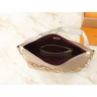 $64.00 USD Louis Vuitton AAA Quality Messenger Bags For Women #1289362