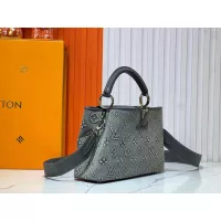 $85.00 USD Louis Vuitton AAA Quality Messenger Bags For Women #1289398