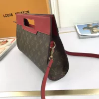 $88.00 USD Louis Vuitton AAA Quality Messenger Bags For Women #1289979