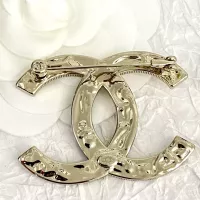 $32.00 USD Chanel Brooches For Women #1290509
