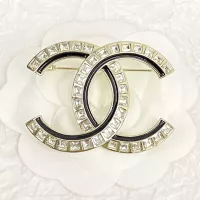 $36.00 USD Chanel Brooches For Women #1290511