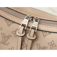 $60.00 USD Louis Vuitton AAA Quality Messenger Bags For Women #1297947