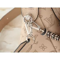 $60.00 USD Louis Vuitton AAA Quality Messenger Bags For Women #1297947