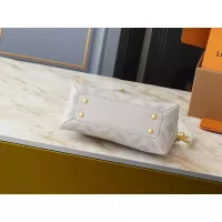 $60.00 USD Louis Vuitton AAA Quality Messenger Bags For Women #1297949