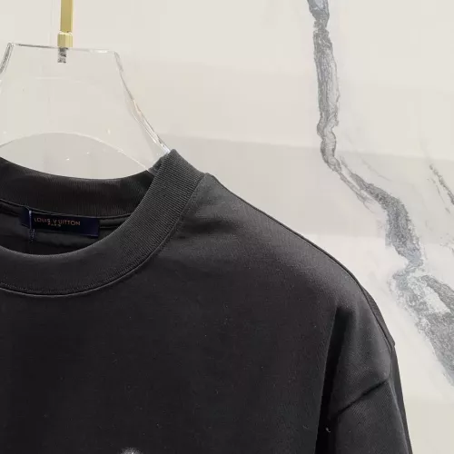 Replica Louis Vuitton LV T-Shirts Short Sleeved For Unisex #1303534 $45.00 USD for Wholesale