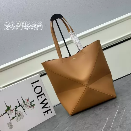 LOEWE AAA Quality Shoulder Bags For Women #1306124