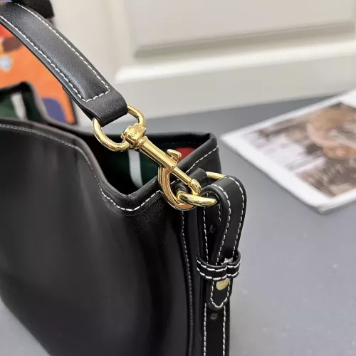 Replica Gucci AAA Quality Messenger Bags For Women #1307023 $88.00 USD for Wholesale