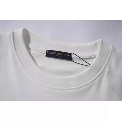 Replica Louis Vuitton LV T-Shirts Short Sleeved For Unisex #1307832 $32.00 USD for Wholesale