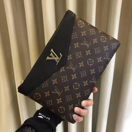 Louis Vuitton AAA Man Wallets #1308039