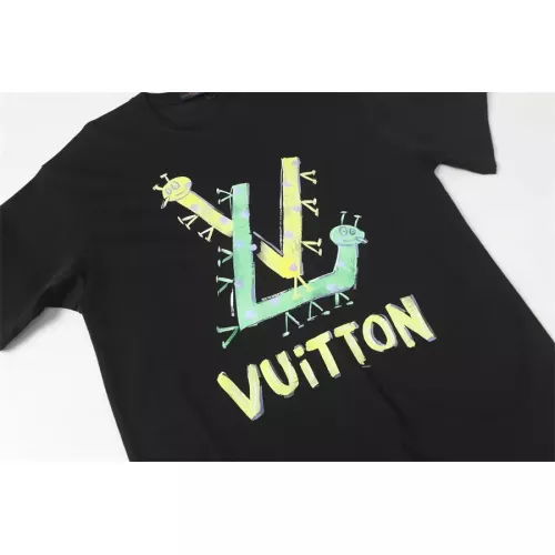 Replica Louis Vuitton LV T-Shirts Short Sleeved For Unisex #1308206 $45.00 USD for Wholesale