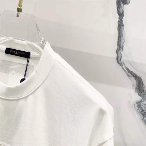 Replica Louis Vuitton LV T-Shirts Short Sleeved For Unisex #1308207 $45.00 USD for Wholesale
