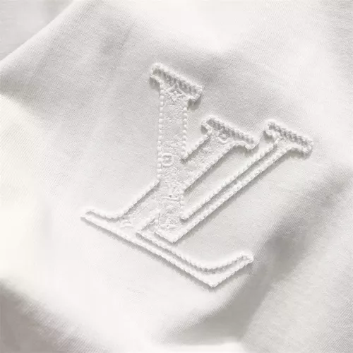Replica Louis Vuitton LV T-Shirts Short Sleeved For Unisex #1308211 $45.00 USD for Wholesale