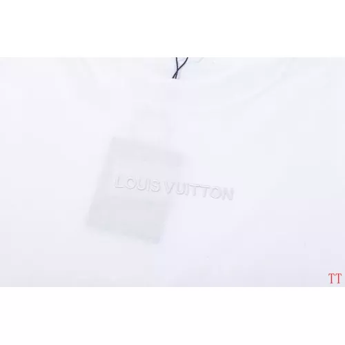 Replica Louis Vuitton LV T-Shirts Short Sleeved For Unisex #1308419 $39.00 USD for Wholesale