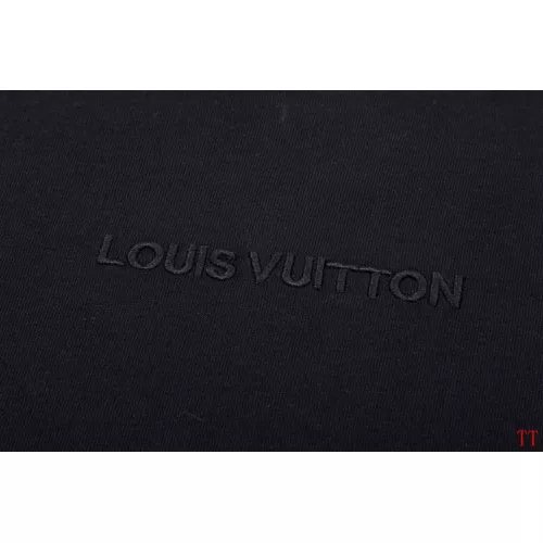 Replica Louis Vuitton LV T-Shirts Short Sleeved For Unisex #1308421 $39.00 USD for Wholesale