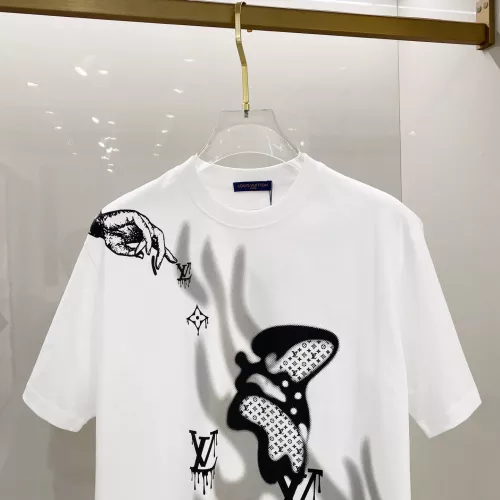 Replica Louis Vuitton LV T-Shirts Short Sleeved For Unisex #1308945 $42.00 USD for Wholesale