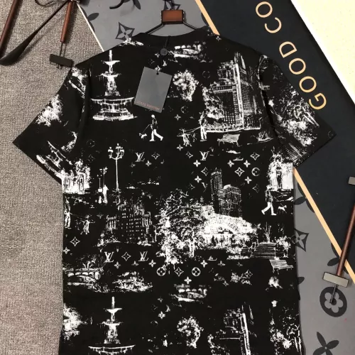 Replica Louis Vuitton LV T-Shirts Short Sleeved For Unisex #1309127 $45.00 USD for Wholesale