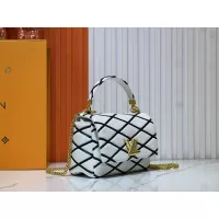 $72.00 USD Louis Vuitton AAA Quality Messenger Bags For Women #1298548