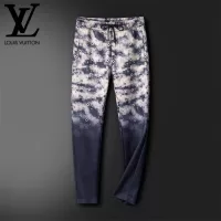 $92.00 USD Louis Vuitton LV Tracksuits Long Sleeved For Men #1298702