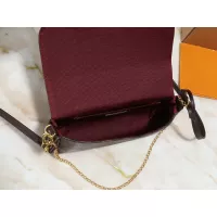 $42.00 USD Louis Vuitton Messenger Bags For Women #1298715