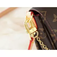 $42.00 USD Louis Vuitton Messenger Bags For Women #1298719
