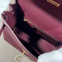 $98.00 USD Hermes AAA Quality Handbags For Women #1299025