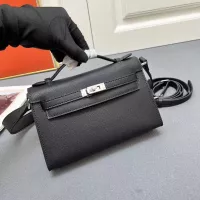 $102.00 USD Hermes AAA Quality Messenger Bags For Women #1299549