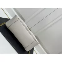 $88.00 USD Gucci AAA Quality Messenger Bags For Women #1299882