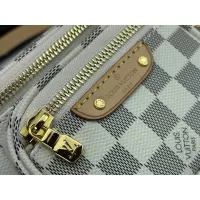 $85.00 USD Louis Vuitton AAA Quality Messenger Bags For Women #1300832
