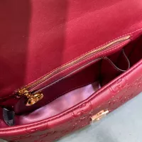 $85.00 USD Gucci AAA Quality Messenger Bags For Women #1301405