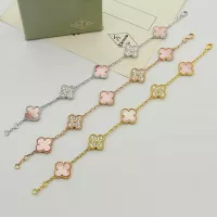 $32.00 USD Van Cleef & Arpels Bracelets For Women #1301538