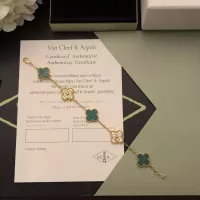 $36.00 USD Van Cleef & Arpels Bracelets For Women #1302556