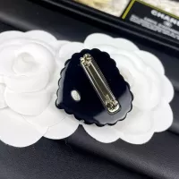$34.00 USD Chanel Brooches For Women #1302599