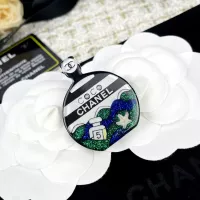$36.00 USD Chanel Brooches For Women #1302603