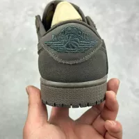 $100.00 USD Air Jordan-1-Low For Women #1304925