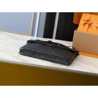 $68.00 USD Louis Vuitton AAA Man Messenger Bags #1305029