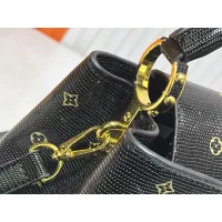 $88.00 USD Louis Vuitton AAA Quality Messenger Bags For Women #1305316
