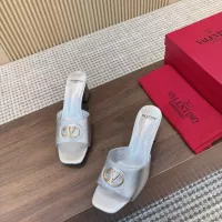 $85.00 USD Valentino Slippers For Women #1305521
