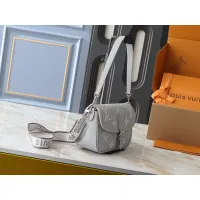 $56.00 USD Louis Vuitton Messenger Bags For Women #1305574