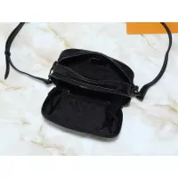 $56.00 USD Louis Vuitton Messenger Bags For Unisex #1305581