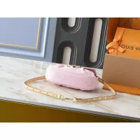 $60.00 USD Louis Vuitton Messenger Bags For Women #1305588