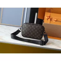 $60.00 USD Louis Vuitton Messenger Bags For Unisex #1305592