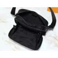 $60.00 USD Louis Vuitton Messenger Bags For Unisex #1305594