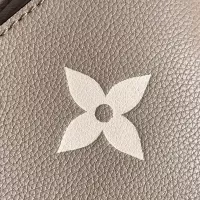 $190.00 USD Louis Vuitton AAA Quality Messenger Bags For Women #1306001